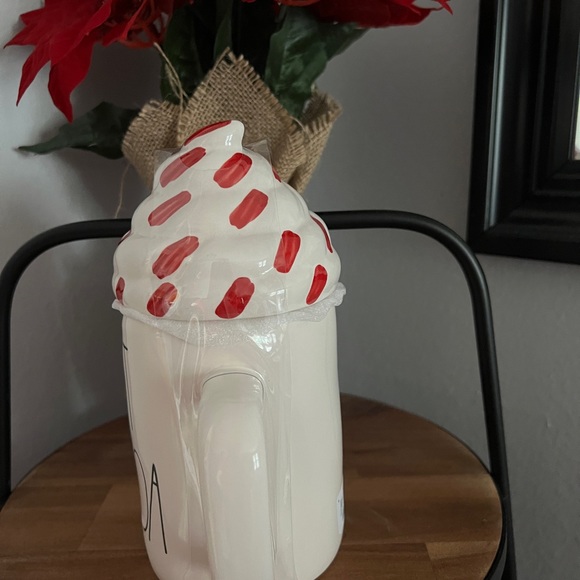 Rae Dunn “Hot Cocoa Mug” with Topper New - Picture 2 of 3